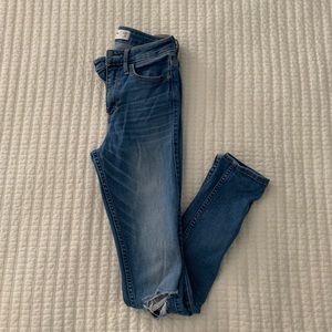 ABERCROMBIE high waisted skinny jeans
